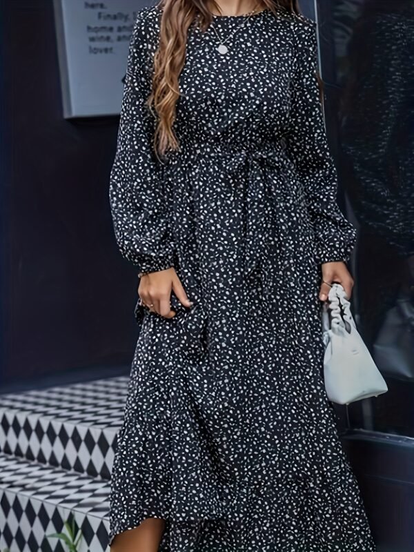 Robe Midi à Imprimé Floral Noir et Blanc pour Femme avec Ceinture Ajustable (TEMU)