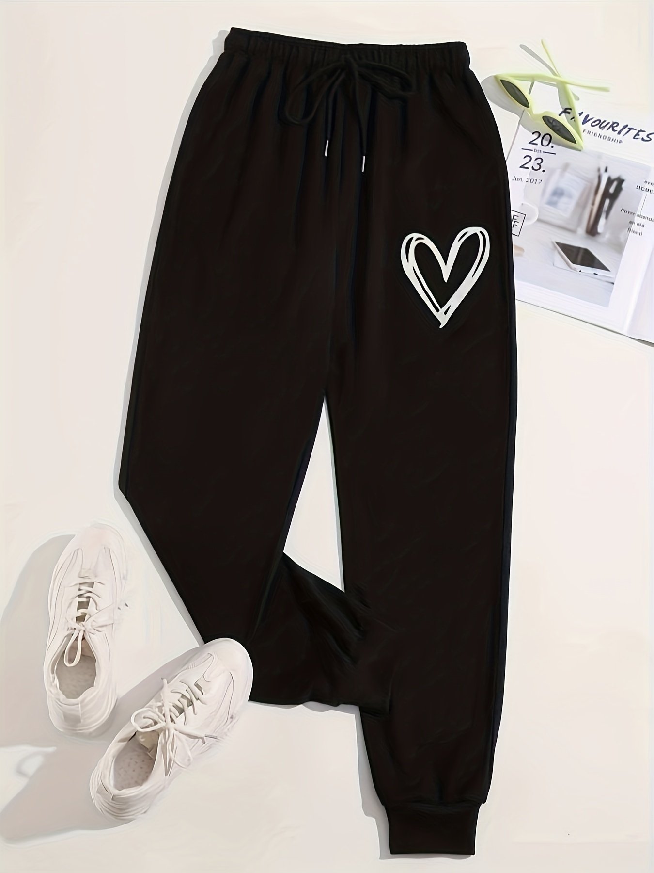 Jogging à imprimé de cœur, bas ajustés, pantalon de sport décontracté à cordon de serrage pour le printemps et l'été, vêtements pour femmes.