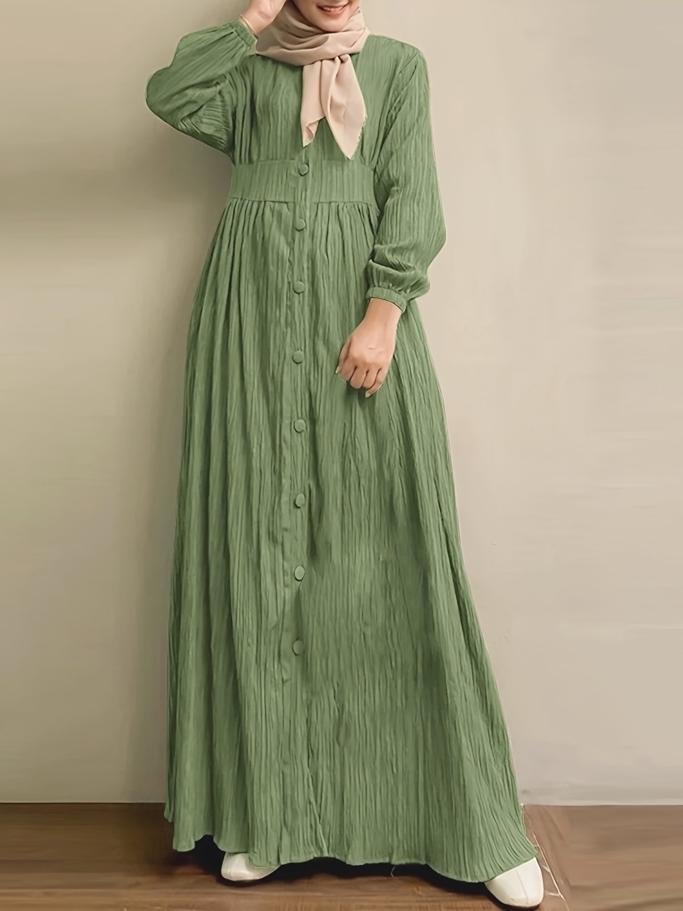Robe élégante plissée pour femme avec taille froncée et détails boutonnés - Couleur unie, manches longues, col rond, polyester, vert, parfaite pour toutes les saisons