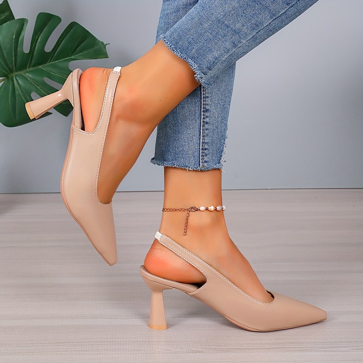 Chaussures Slingback Chic pour Femmes - Bout Pointu, Talon Aiguille, Revêtement en Microfibre Respirant, Accent Scintillant, Polyvalentes Toutes Saisons