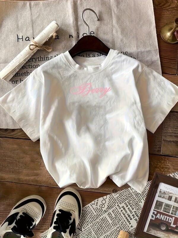T-shirt noir pour femme avec motif de voiture de course rose (TEMU)