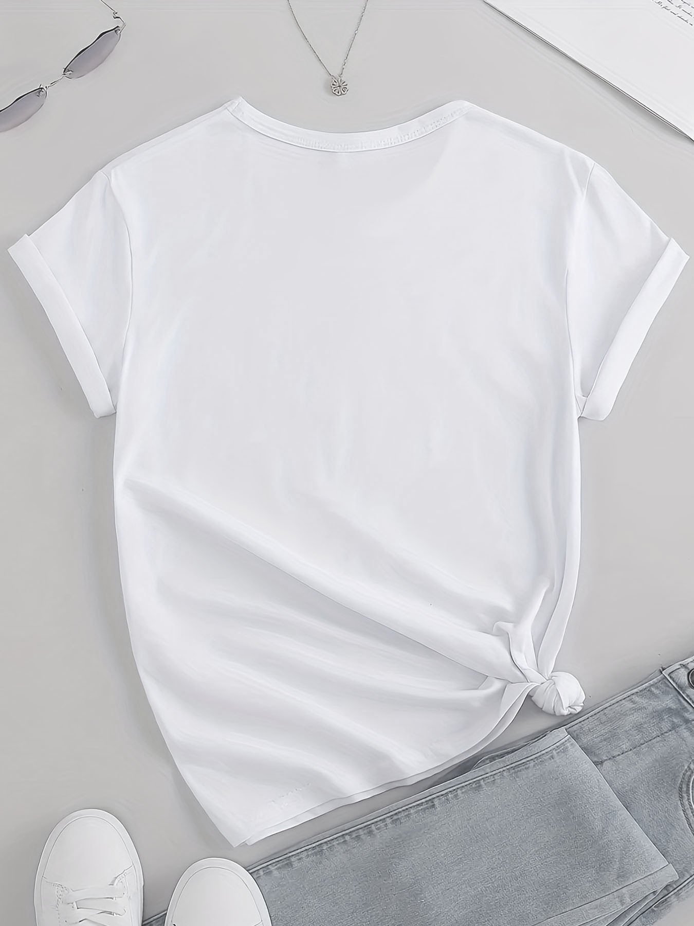 T-shirt imprimé graphique Disney Stitch, T-shirt décontracté à manches courtes et col rond pour femmes, matériau micro-élastique non transparent facile à entretenir, haut de mode toutes saisons, vêtements toutes saisons | Design amusant | Matériau non transparent