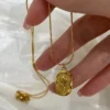 Collier avec pendentif tulipe Simple en acier inoxydable pour femmes, pendentif Rose Relievo, breloque exquise, chaîne de clavicule, bijoux de fête