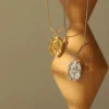 Collier avec pendentif tulipe Simple en acier inoxydable pour femmes, pendentif Rose Relievo, breloque exquise, chaîne de clavicule, bijoux de fête