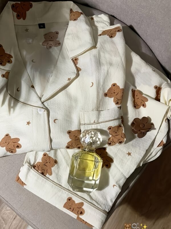 3845ac65-fa4a-40fe-90ab-8ce7cd57085f Ensemble Pyjama Femme à Col Ouvert et Imprimé Ours en Peluche Sans Plis avec Manches Longues pour l'Automne et l'Hiver (TEMU)