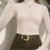 Pull Élégant à Col Roulé pour Femme - 100% Polyester, Manches Longues, Top Automne-Hiver Lavable en Machine, Pull Uni pour Tenues Décontractées et Formelles, Style Sophistiqué, Construction de Qualité