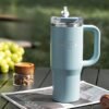 Gobelet Isolé en Acier Inoxydable 900ml avec Paille et Poignée, Étanche, Sans BPA(TEMU)